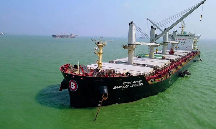  ‘MV Banglar Joyjatra’ crosses Strait of Hormuz after prolonged standstill