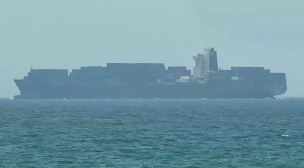  US Strikes Iran as Trump Vows Naval Blockade